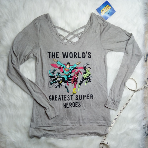 NWT Juniors Justice League Graphic LS T-shirt - Picture 1 of 7